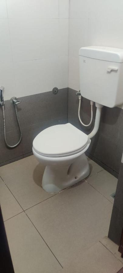 Apsara Residency Hotel Perintalmanna Ngoại thất bức ảnh