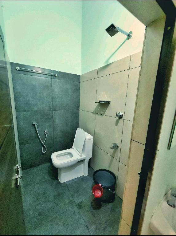 Apsara Residency Hotel Perintalmanna Ngoại thất bức ảnh