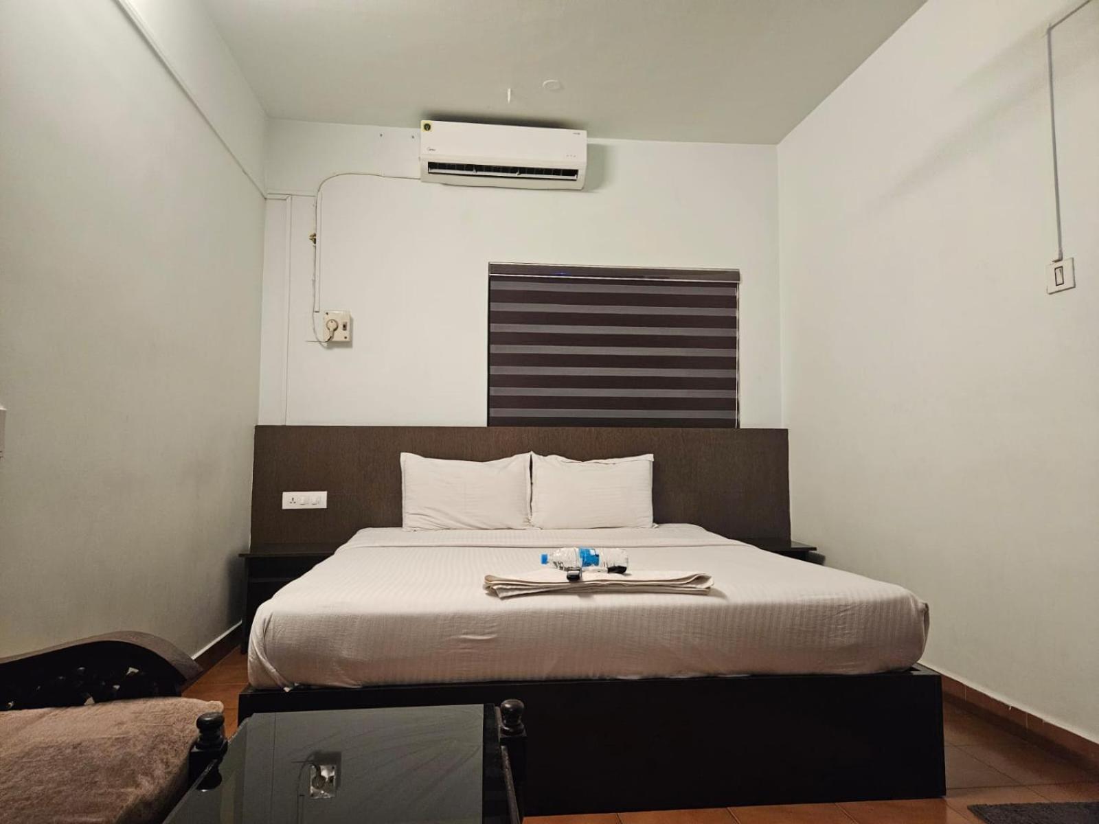 Apsara Residency Hotel Perintalmanna Ngoại thất bức ảnh