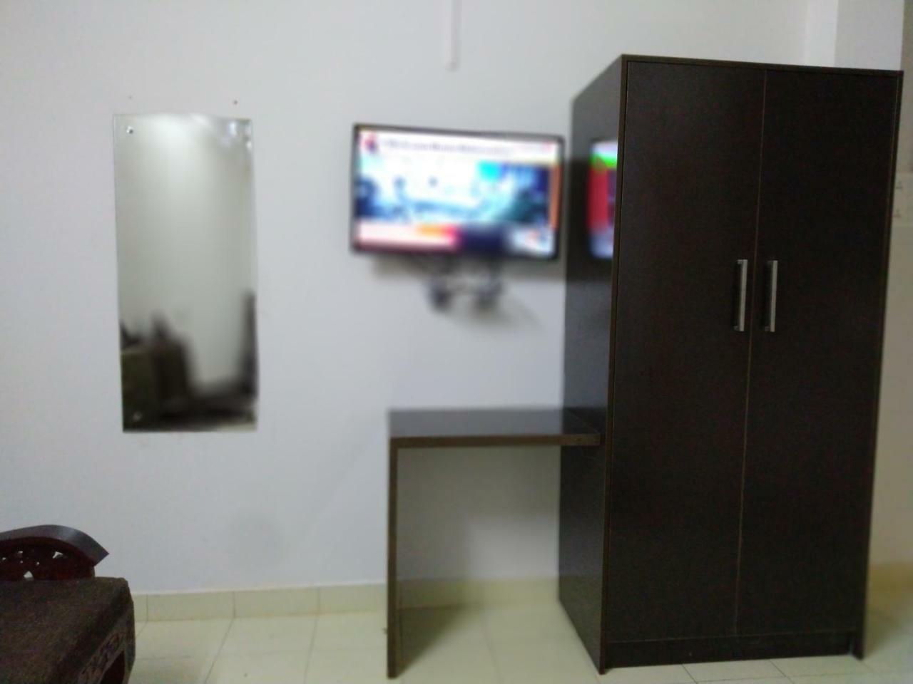 Apsara Residency Hotel Perintalmanna Ngoại thất bức ảnh