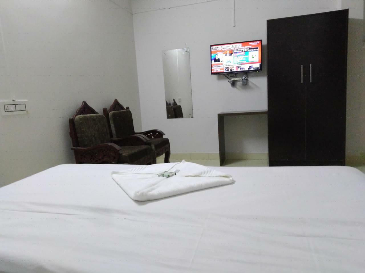Apsara Residency Hotel Perintalmanna Ngoại thất bức ảnh